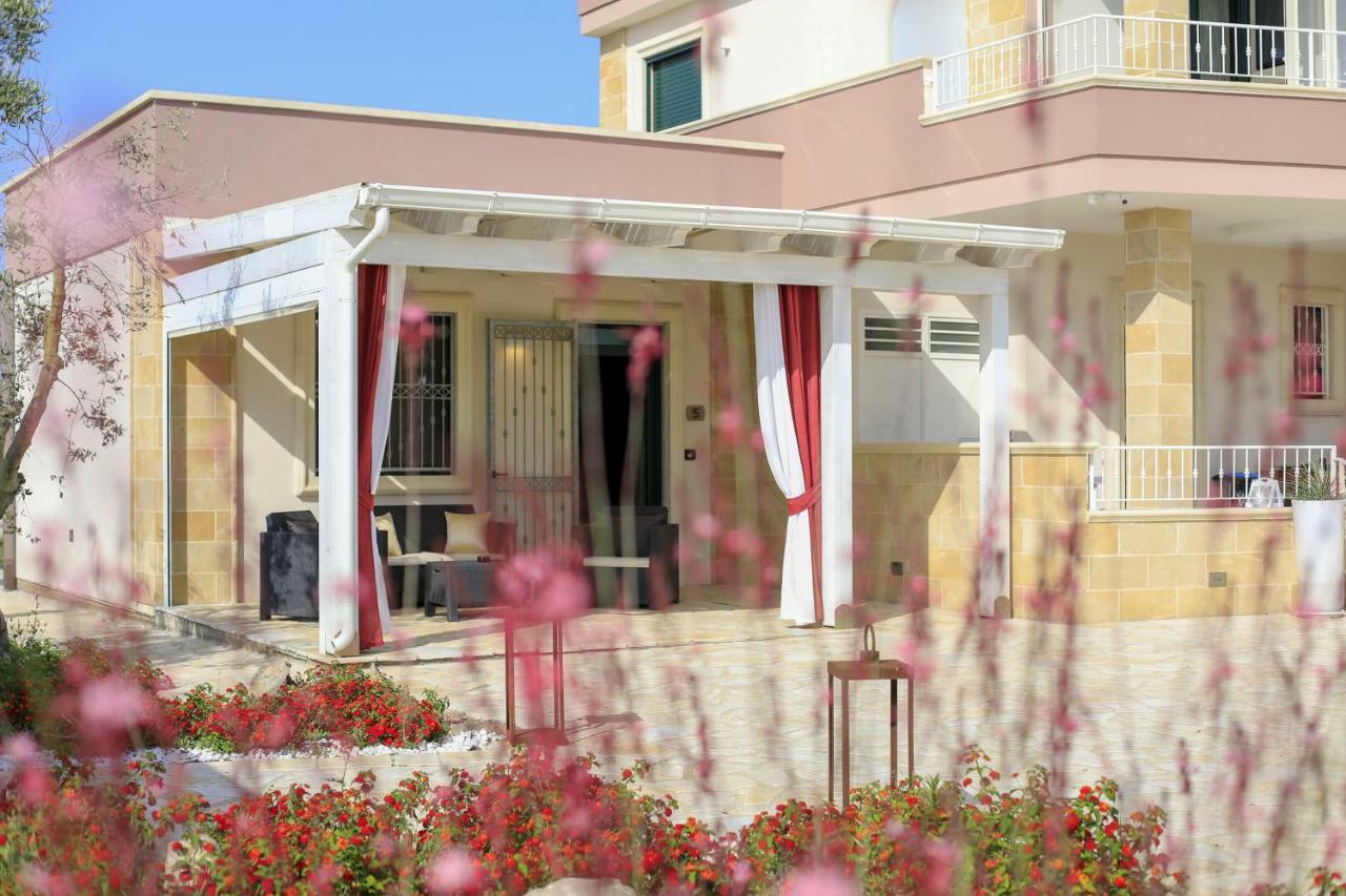 Terra Dei Sogni Bed & Breakfast Torre Lapillo Exterior photo